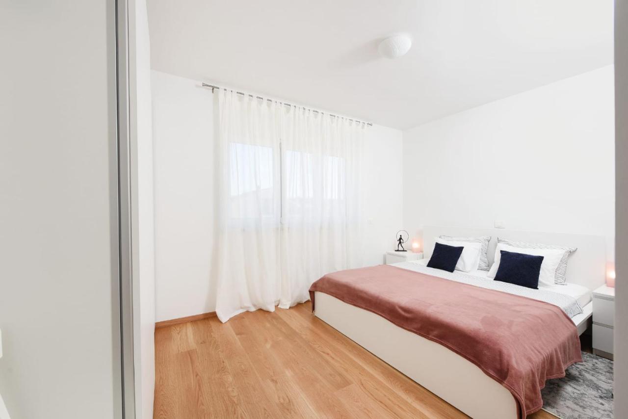 Апартаменты Novi Apartman Franka Задар Экстерьер фото