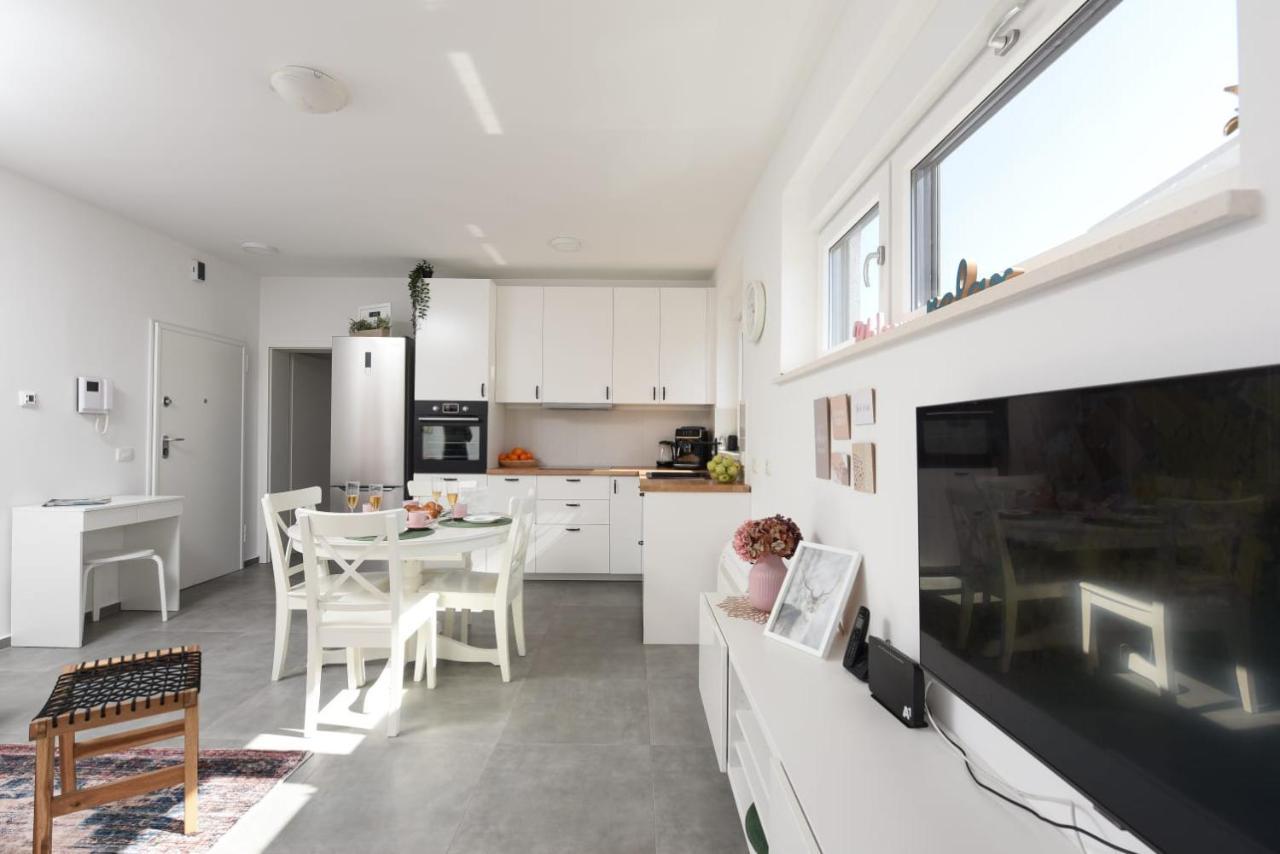 Апартаменты Novi Apartman Franka Задар Экстерьер фото