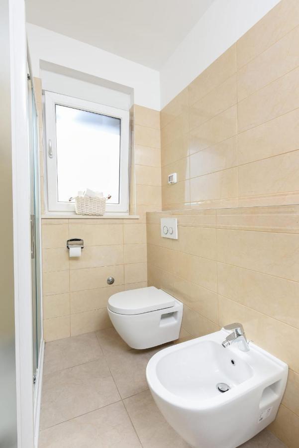 Апартаменты Novi Apartman Franka Задар Экстерьер фото