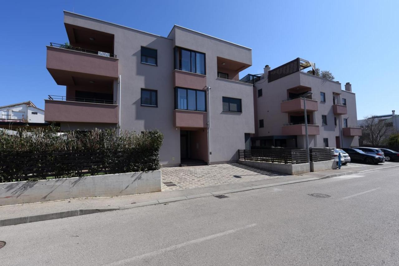 Апартаменты Novi Apartman Franka Задар Экстерьер фото